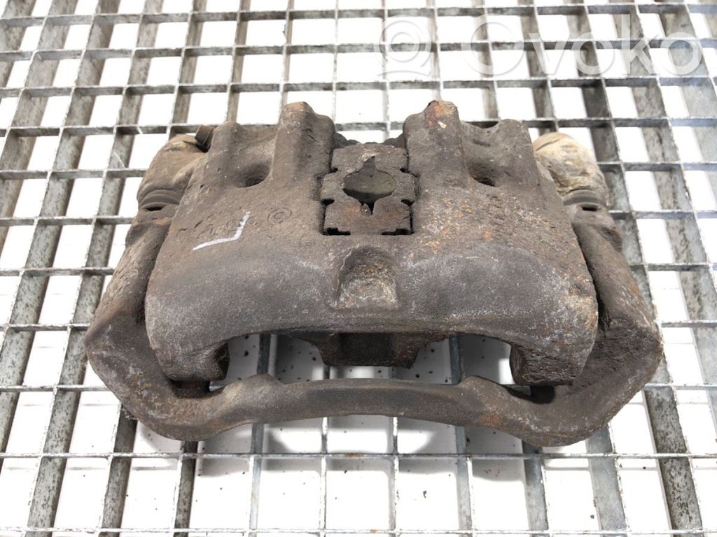 Caliper de freno delantero