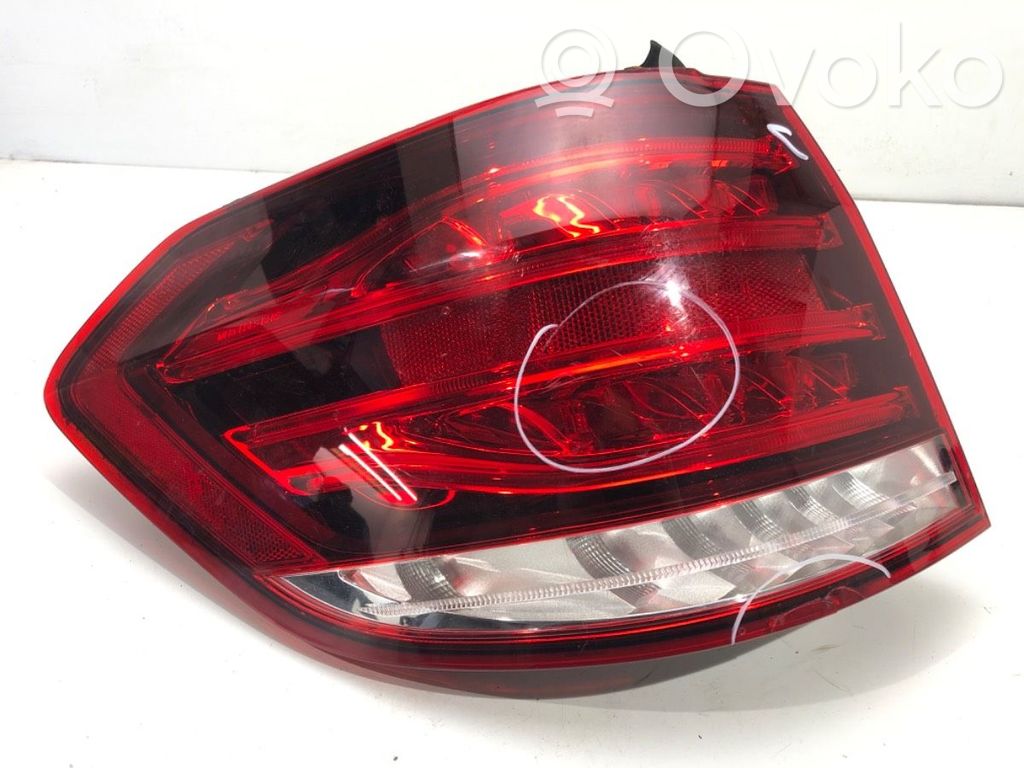 Lampa tylna   A2129061703