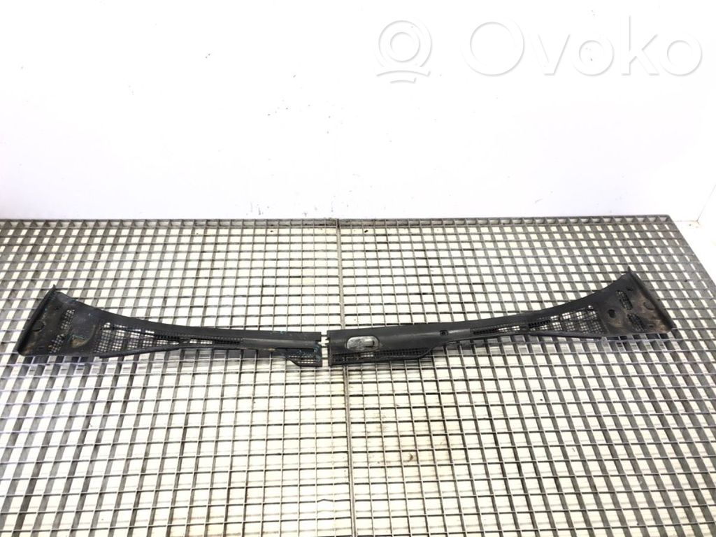 BMW 5 E34 Wiper trim 