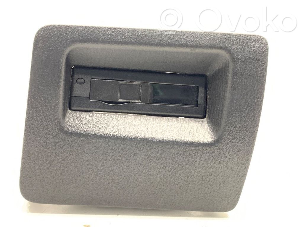 Mazda CX-5 Aerial antenna filter 