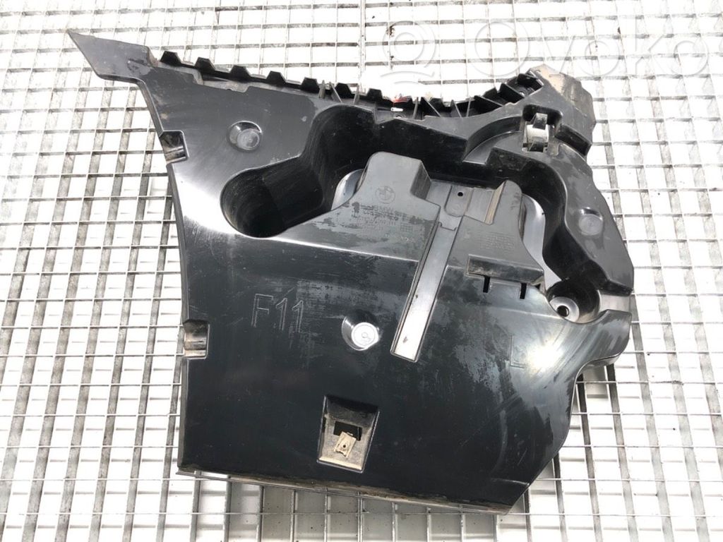 BMW 5 F10 F11 Staffa di rinforzo montaggio del paraurti posteriore 