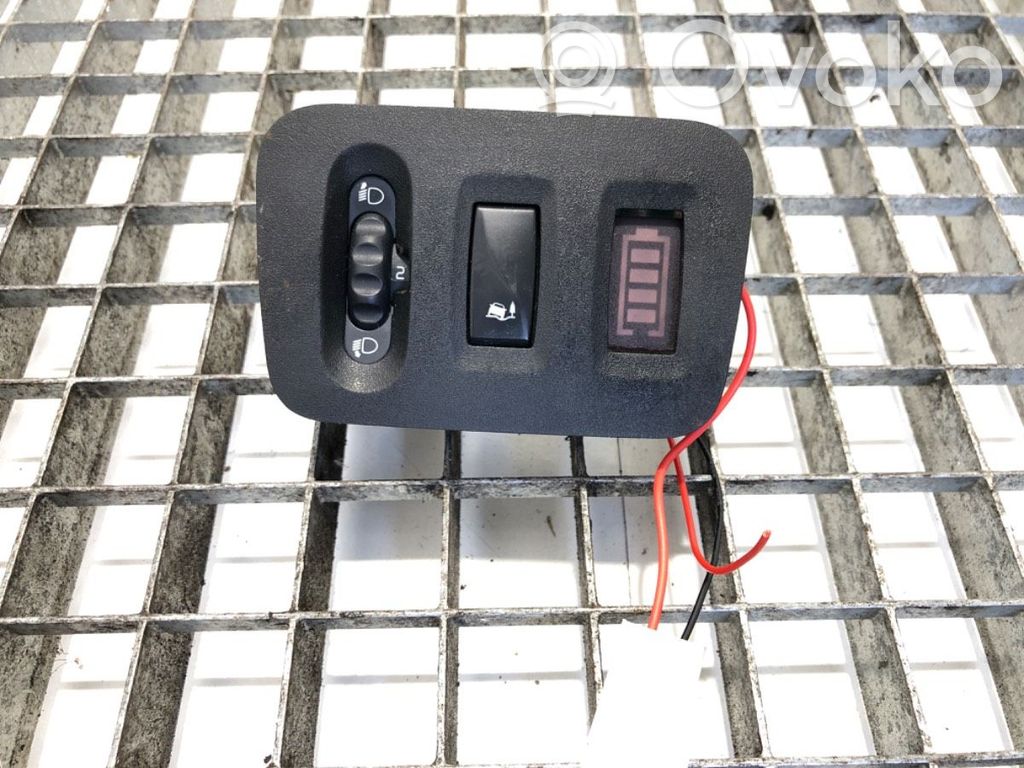 Headlight level height control switch   684950001R
