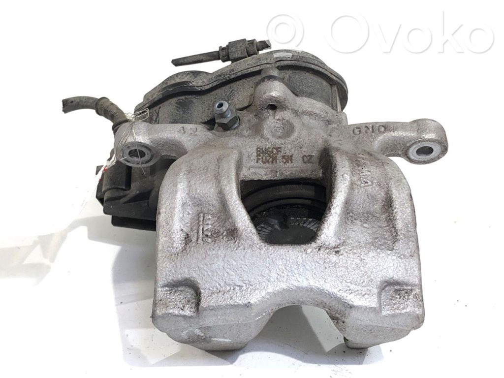 Audi A4 S4 B9 8W Задний суппорт 