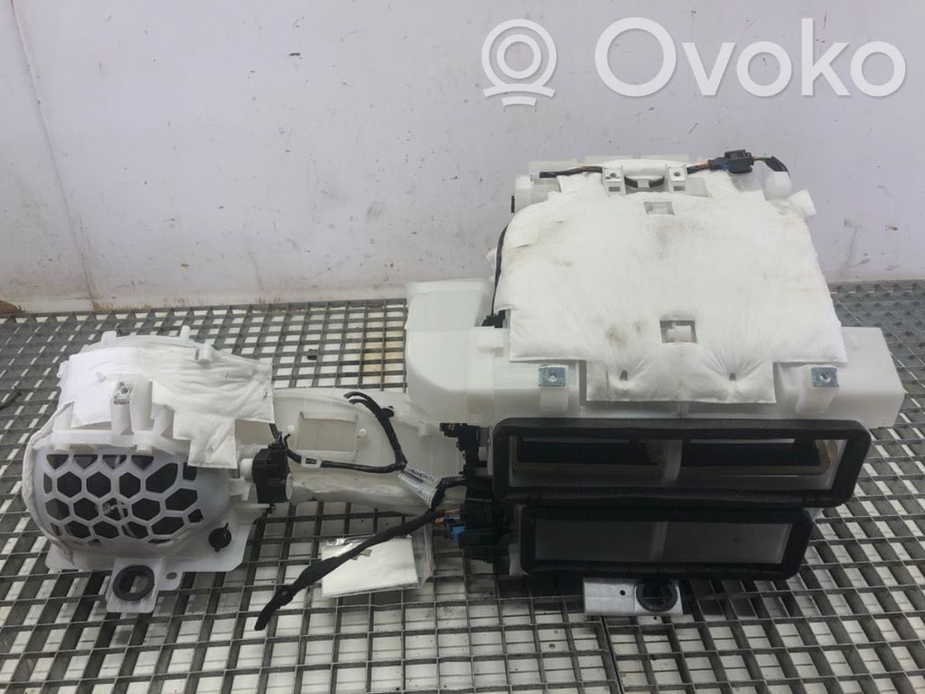 Opel Combo E Радиатор печки 