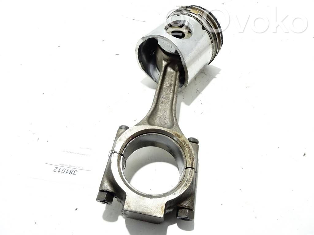 Acura CL II Piston cu bielă 