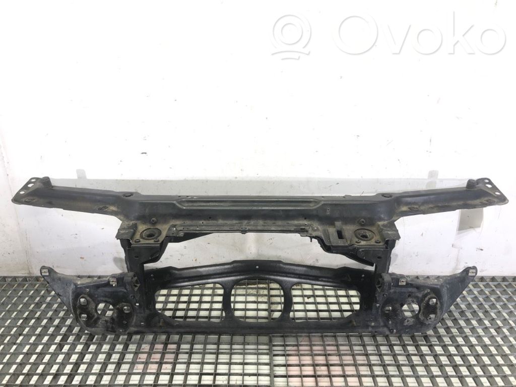 BMW 3 E46 Piesă caroserie față