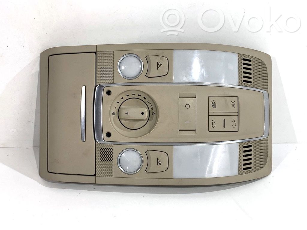 Panel oświetlenia wnętrza kabiny   4L0947135P