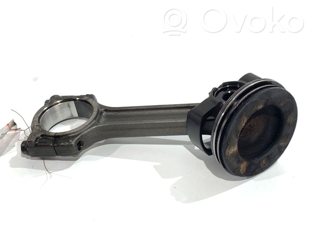Dacia Duster II Piston with connecting rod 