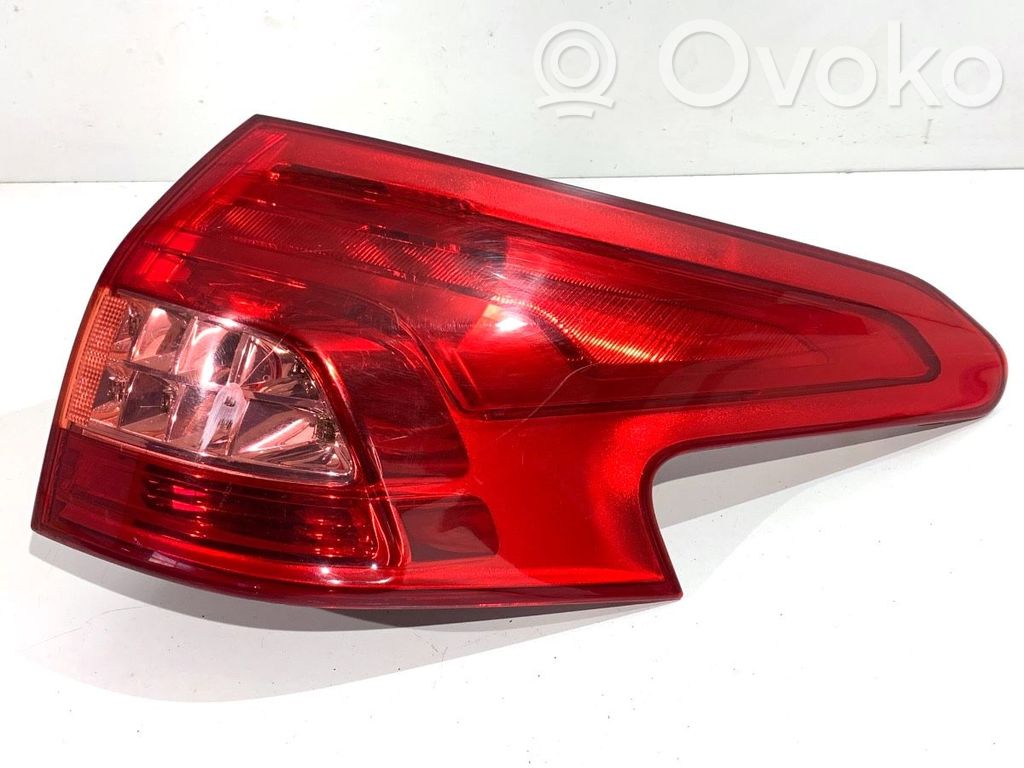 Rear/tail lights
