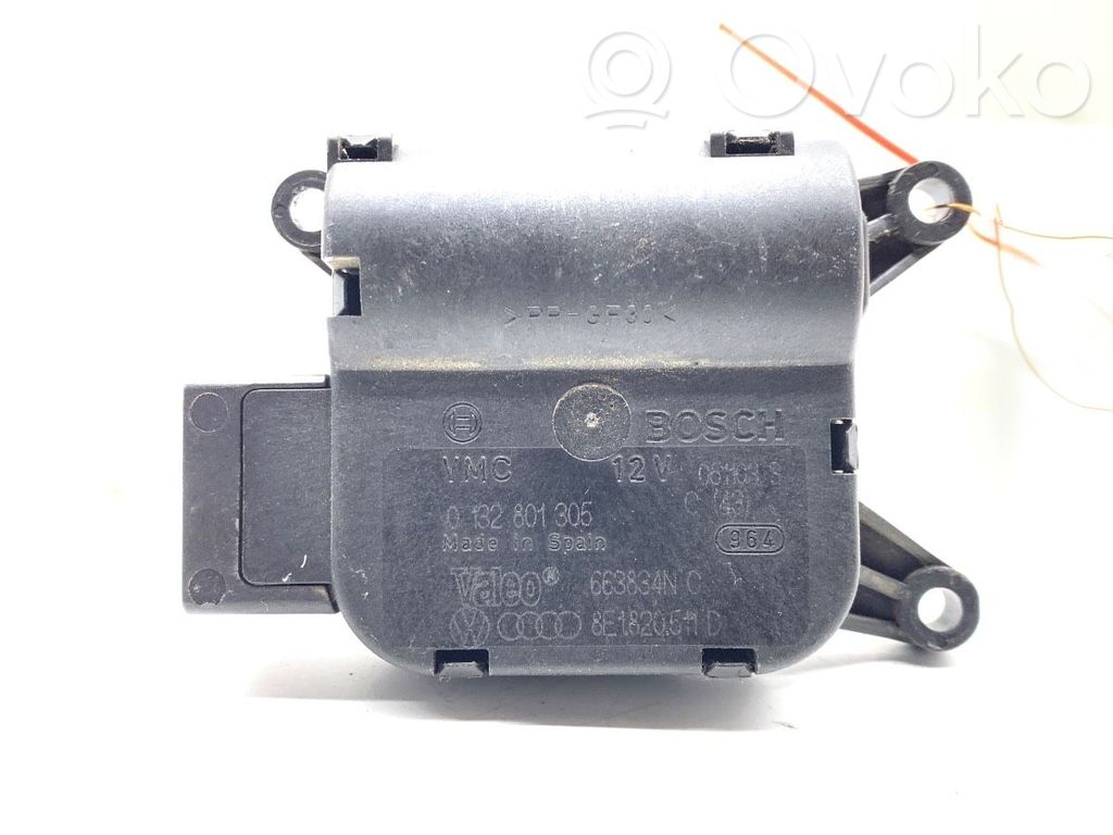 Audi A4 S4 B6 8E 8H Motor/actuator clapetă aer 