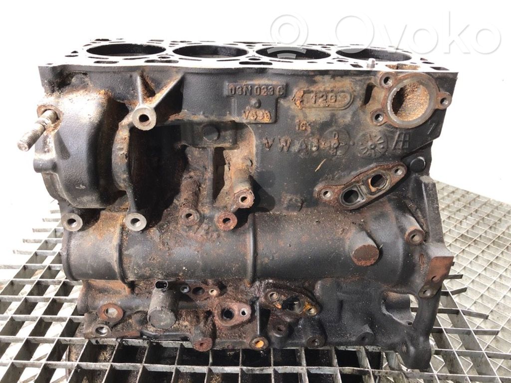 Volkswagen PASSAT B8 Bloks 