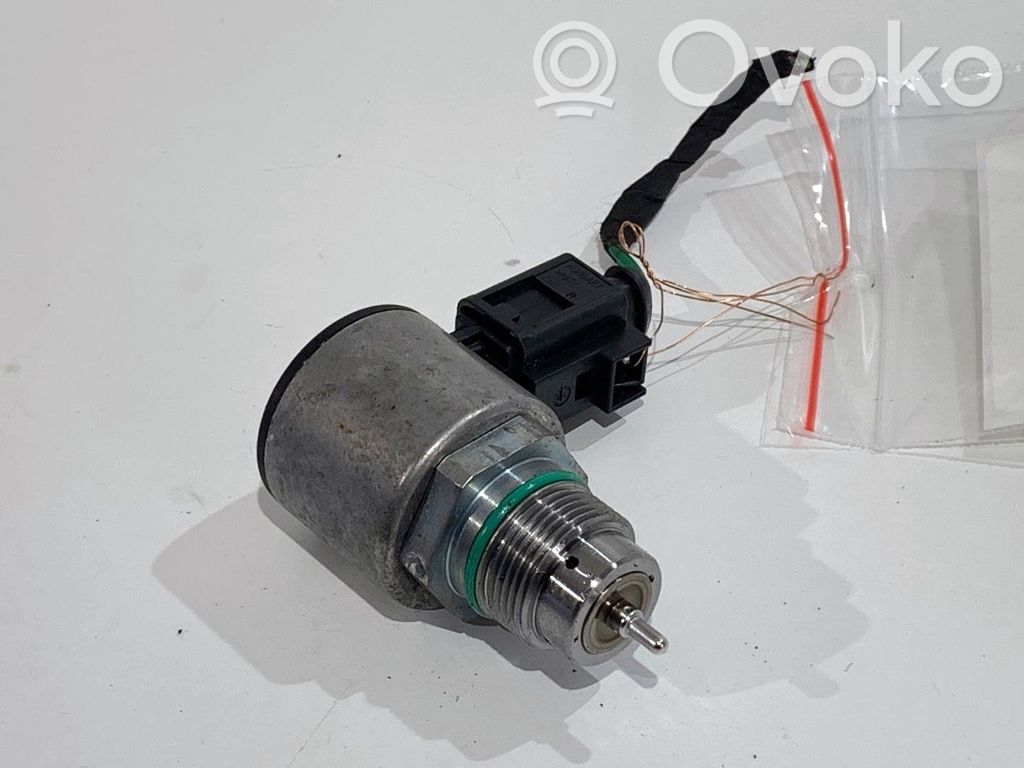 Skoda Octavia Mk3 (5E) Régulateur de pression de carburant 