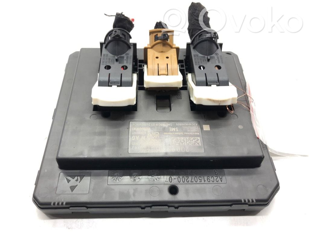 Skoda Kamiq Central body control module 