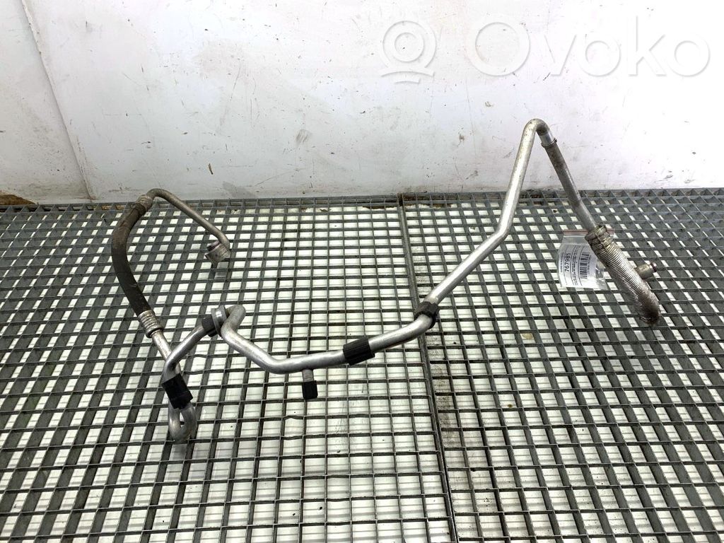 Volkswagen PASSAT B7 Conductă/furtun aer condiționat (A/C) 