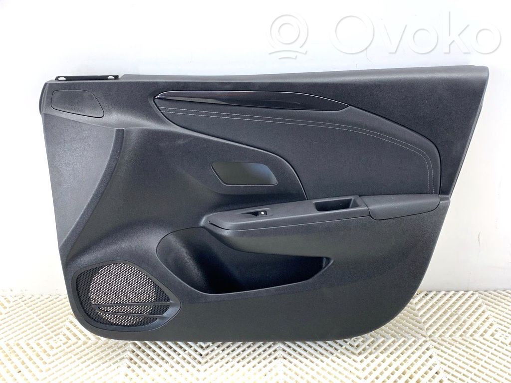 Opel Corsa F Etuoven verhoilu