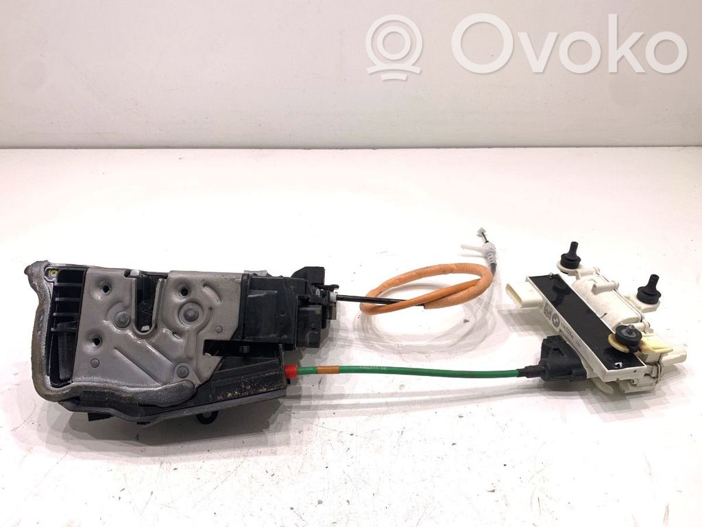 BMW 5 G30 G31 G38 Cerradura de puerta trasera 
