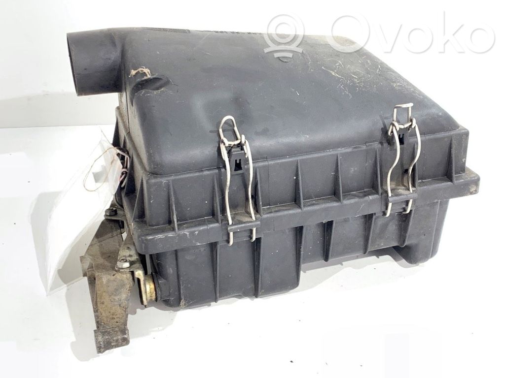 Mercedes-Benz 190 W201 Obudowa filtra powietrza 