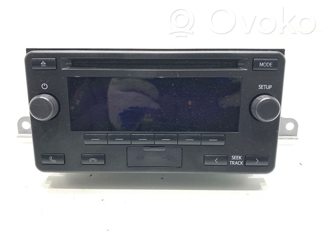 Toyota Yaris Radio/CD/DVD/GPS head unit 
