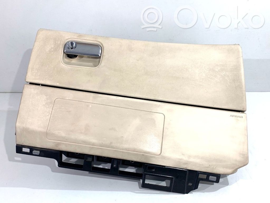 Porsche Panamera (970) Juego guantera 