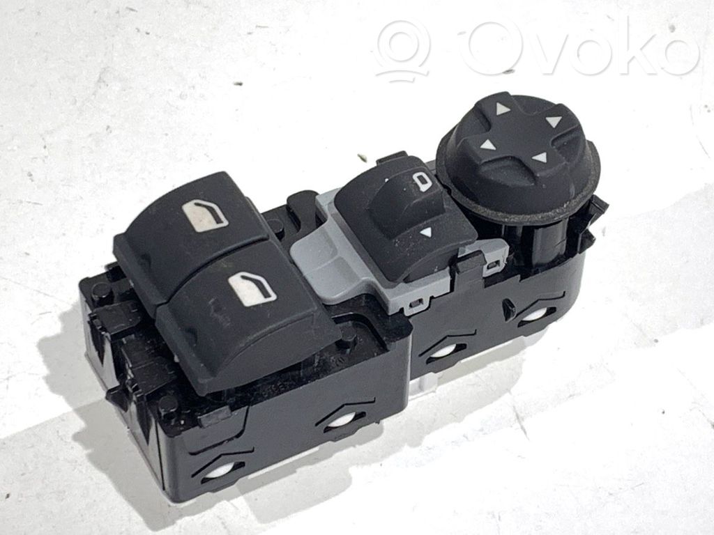 Opel Crossland X Interruptor del elevalunas eléctrico 