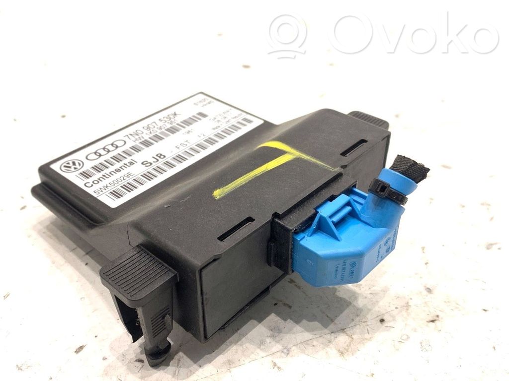 Volkswagen PASSAT B7 Módulo de control Gateway 