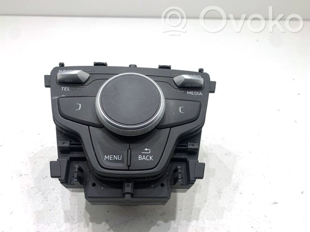 Audi A5 Radio/CD/DVD/GPS head unit 