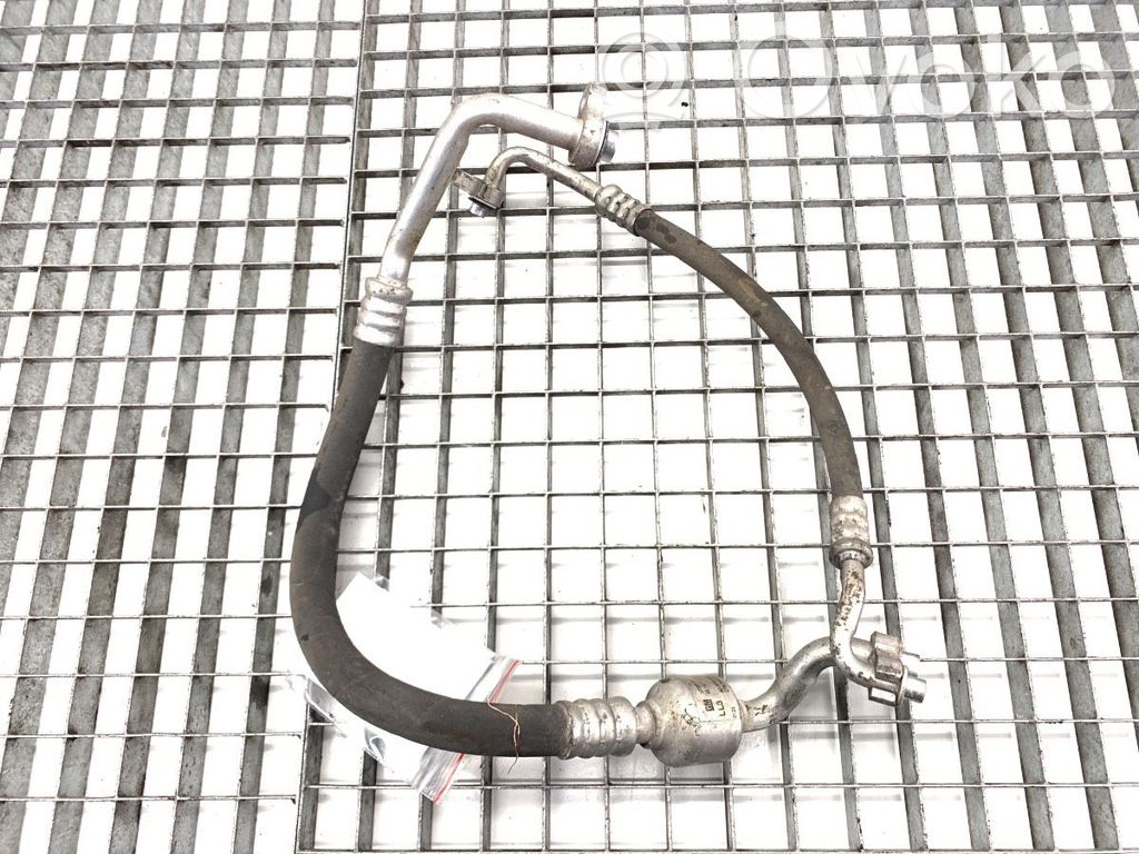 Opel Insignia A Ilmastointilaitteen putki (A/C) 