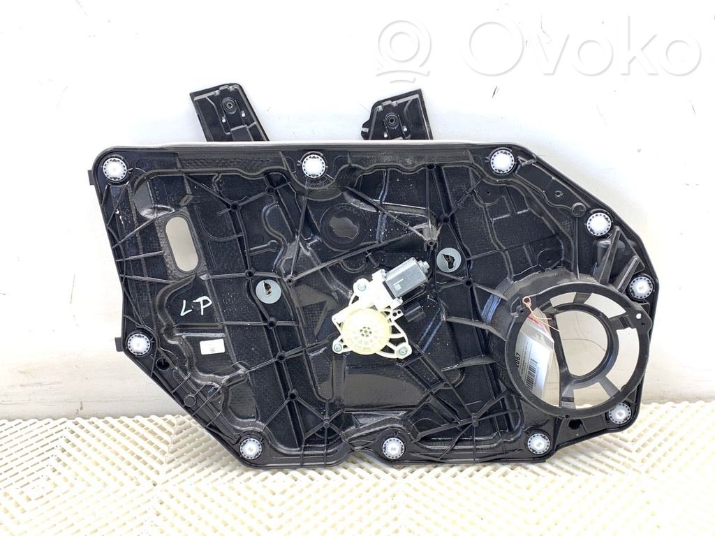 Ford Focus Front door window regulator with motor 
