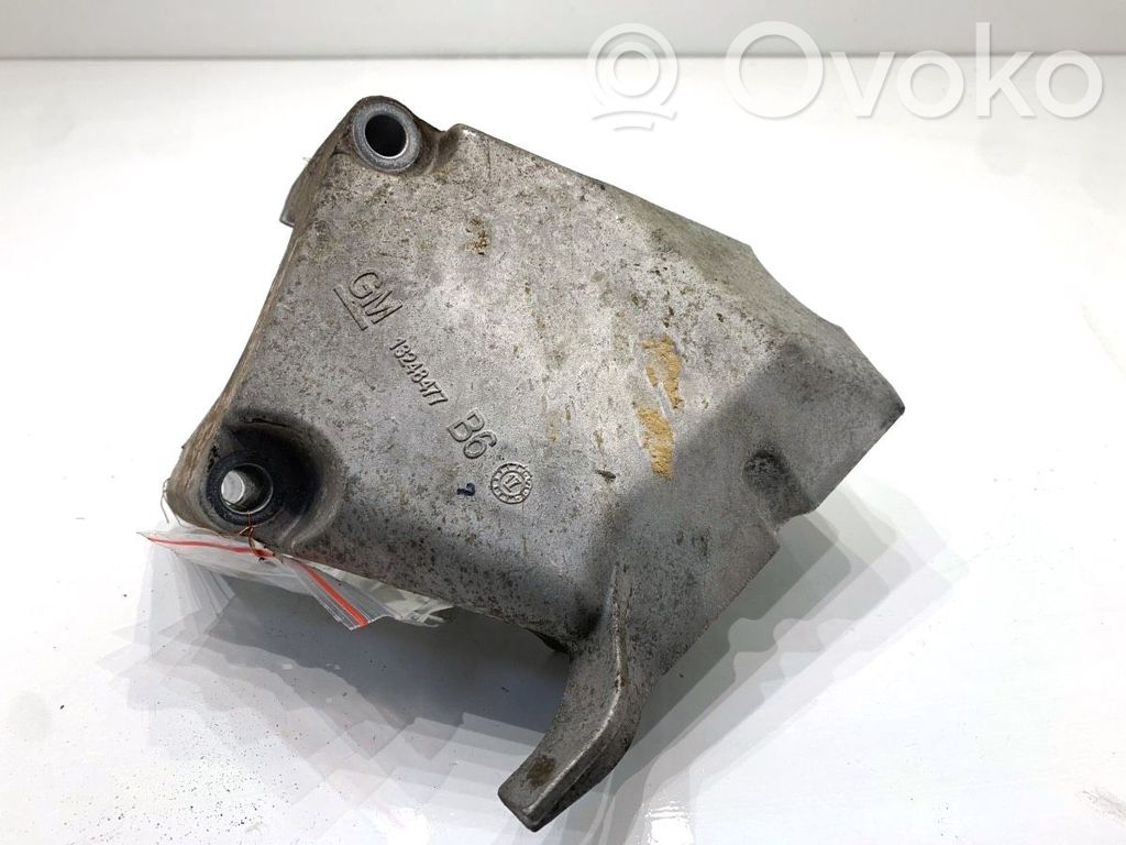 Engine mounting bracket   13248477