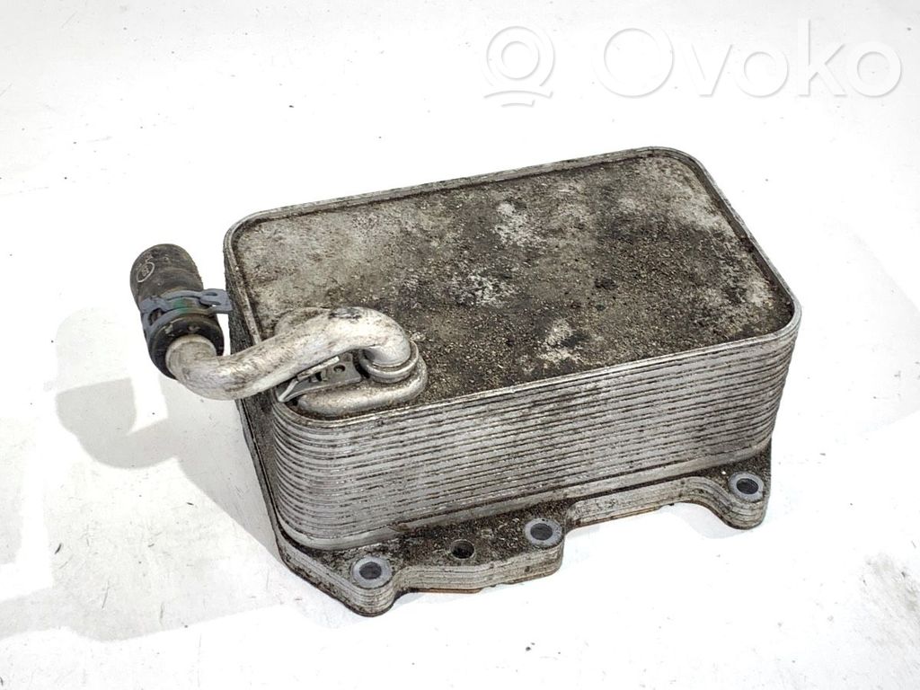 Audi Q8 Variklio tepalo radiatorius 