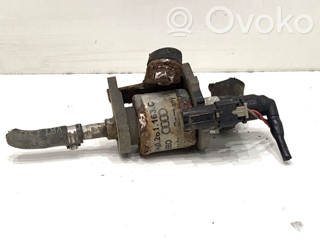 Audi A4 S4 B8 8K Pompă de circulație încălzitor autonom (webastos) 
