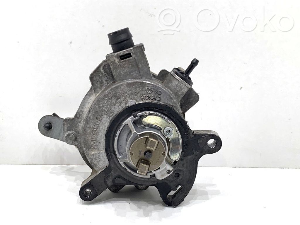 Ford Focus Bomba de vacío 