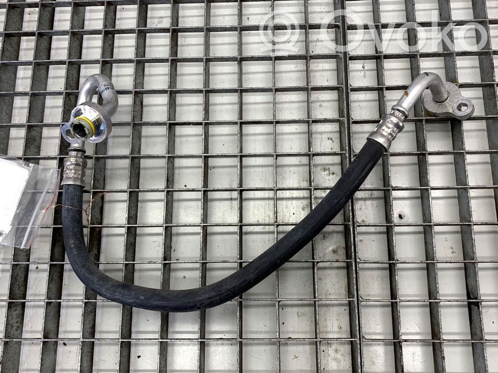 Volvo XC60 Ilmastointilaitteen putki (A/C) 