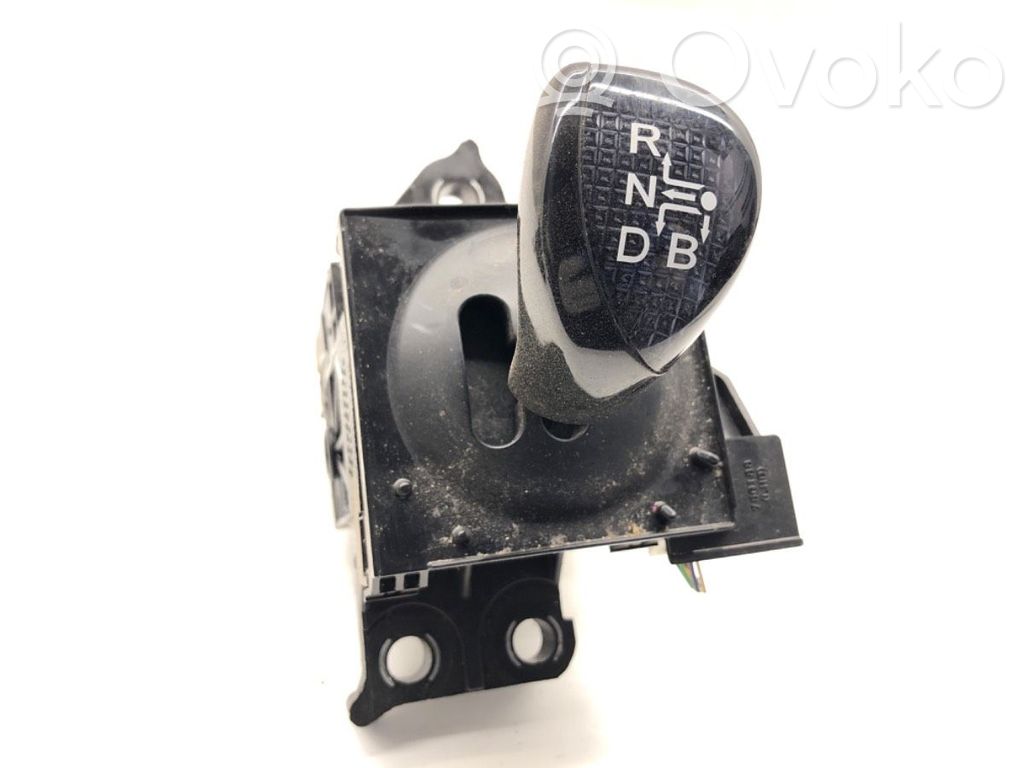 Toyota Auris E180 Palanca de cambios 