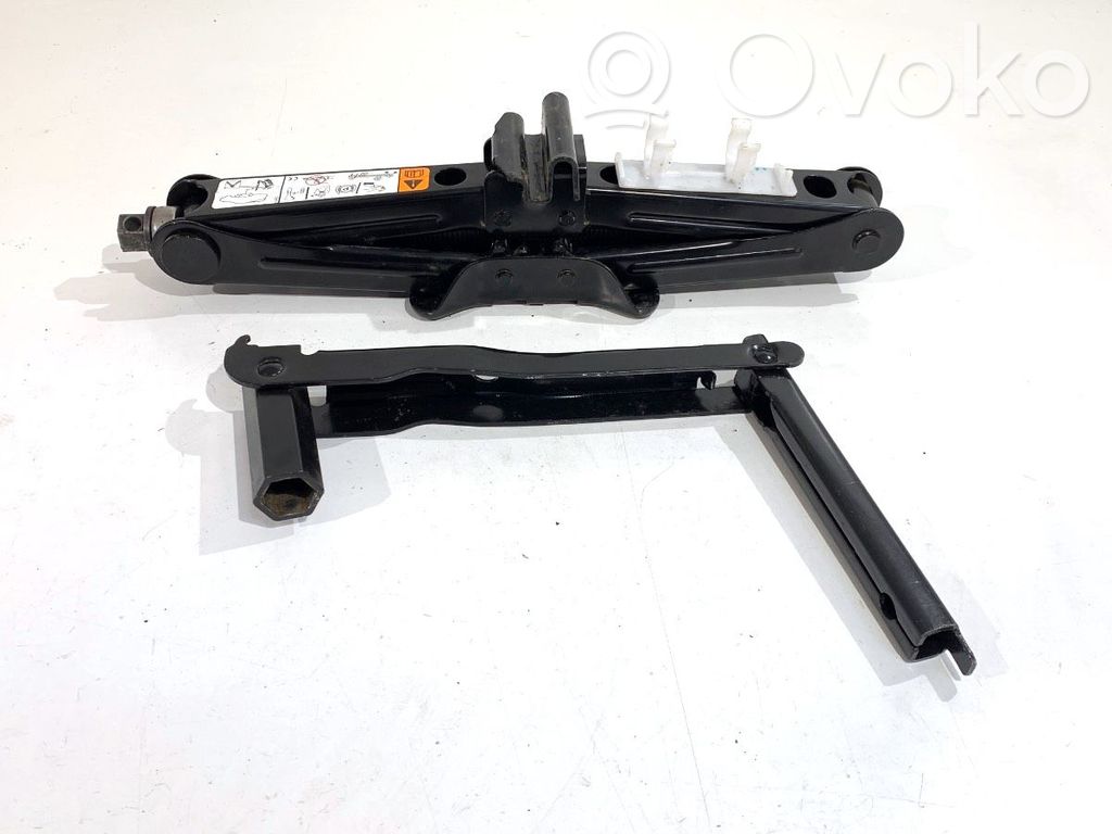 Ford Focus Other under body part 