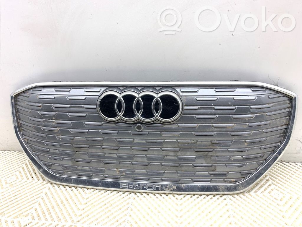 Audi Q4 Sportback e-tron Front grill 