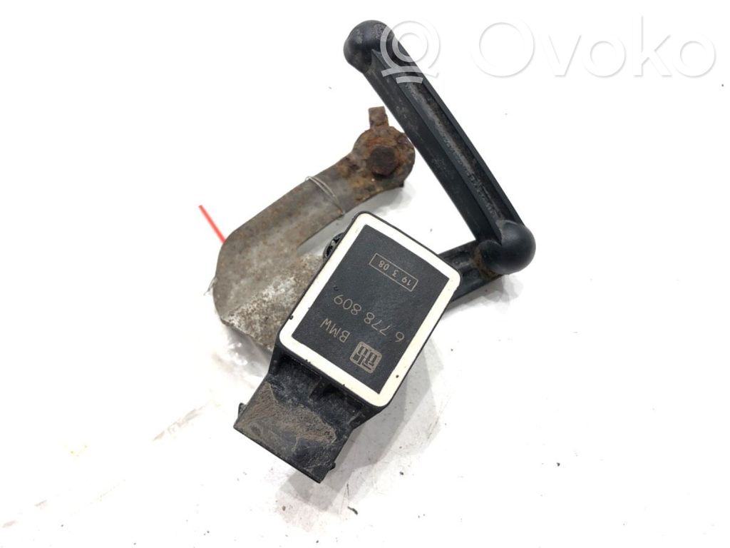 Headlight/headlamp level sensor   6778809