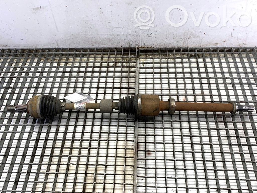 Dacia Duster II Front driveshaft 