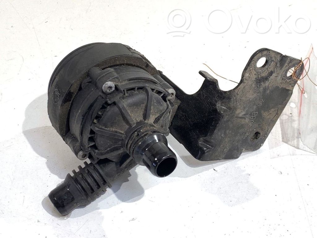 BMW X5 G05 Supporto di montaggio del filtro dell’olio 