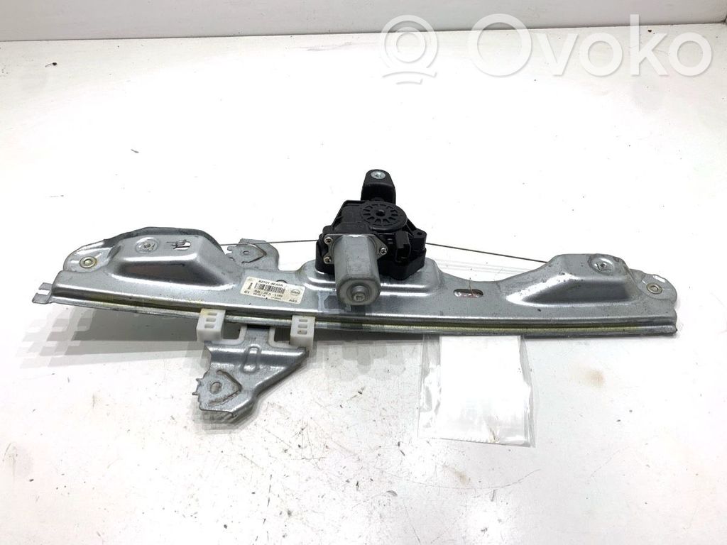 Nissan Qashqai Alzacristalli della portiera posteriore con motorino 
