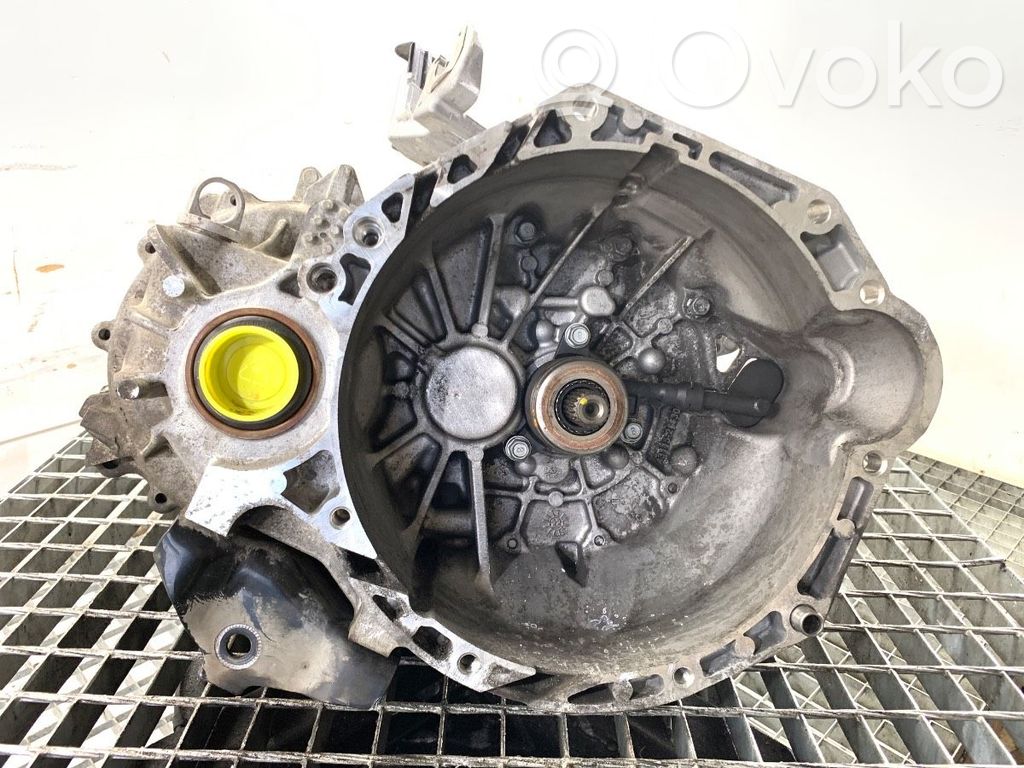 KIA Ceed Cutie viteze manuală cu 5 trepte 