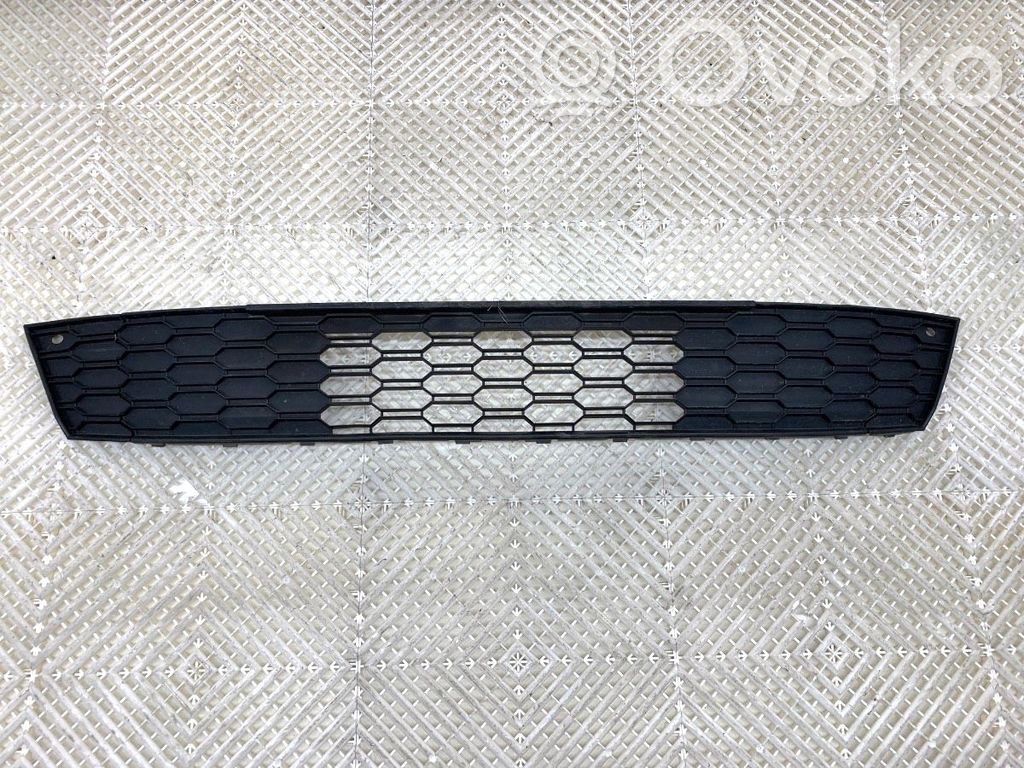 Skoda Fabia Mk3 (NJ) Mascherina inferiore del paraurti anteriore 