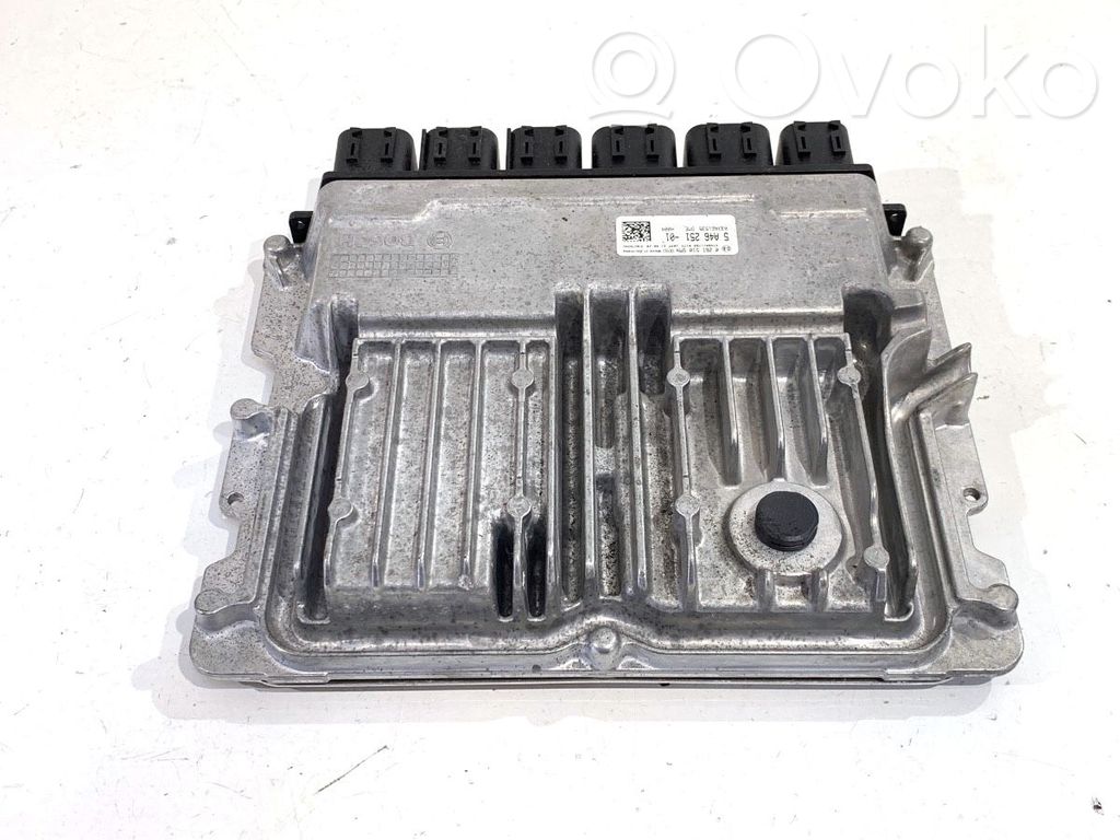 BMW 5 G30 G31 G38 Engine control unit/module ECU 