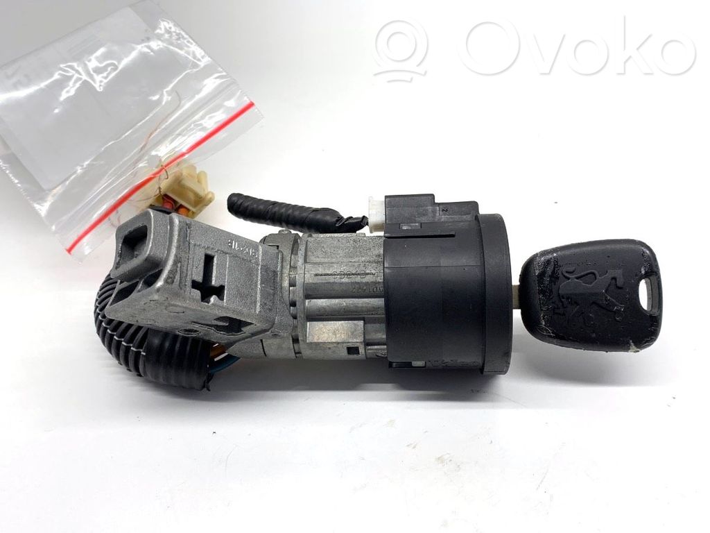 Peugeot 107 Ignition lock 