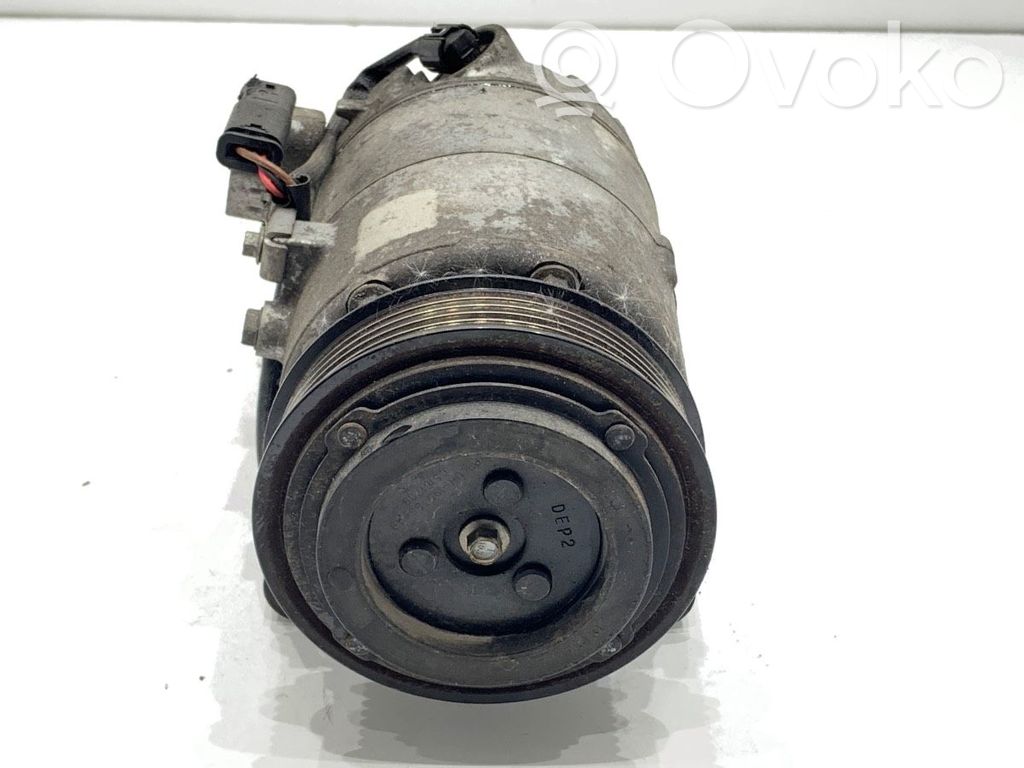 BMW X1 F48 F49 Ilmastointilaitteen kompressorin pumppu (A/C) 