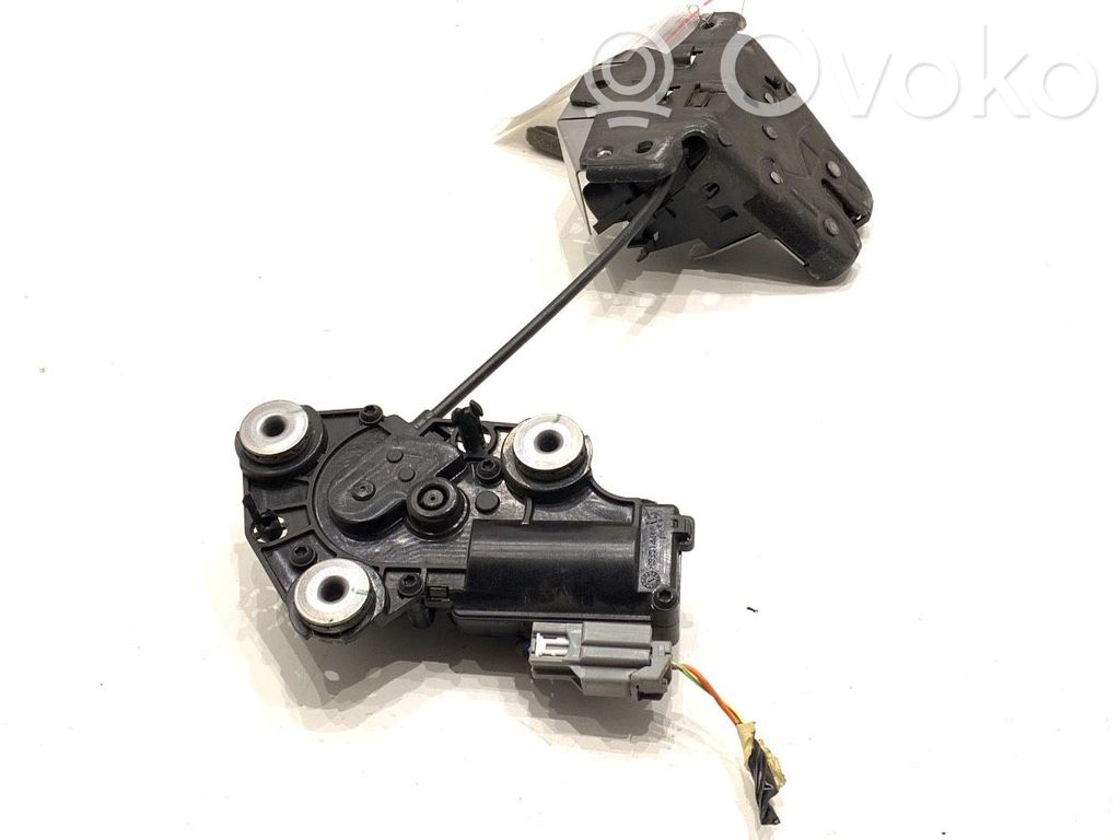 Volvo XC60 Tailgate exterior lock 