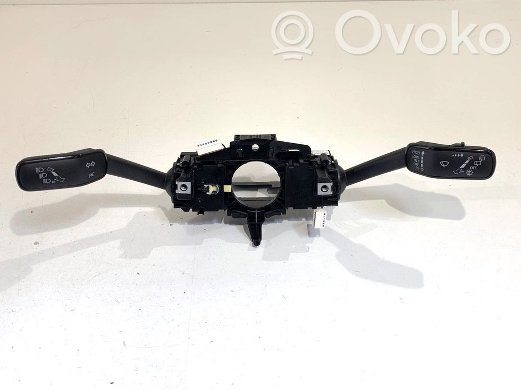 Seat Ateca Interruptor/palanca de limpiador de luz de giro 