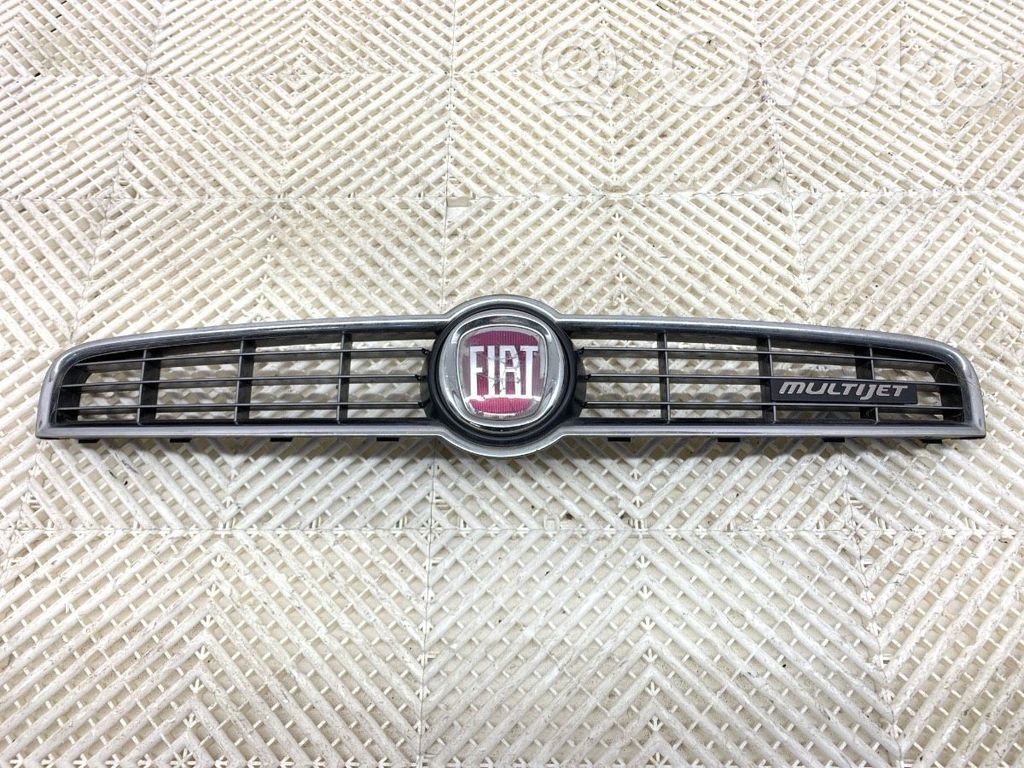 Fiat Bravo Grilă față 