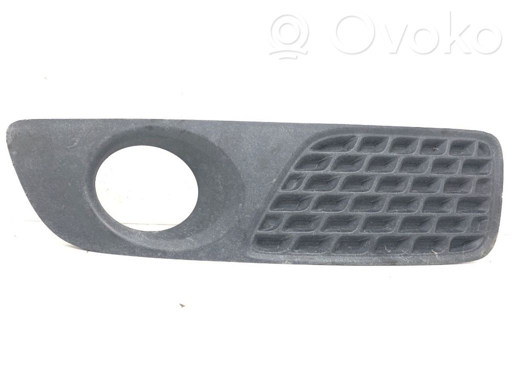 Volvo V70 Mascherina inferiore del paraurti anteriore 