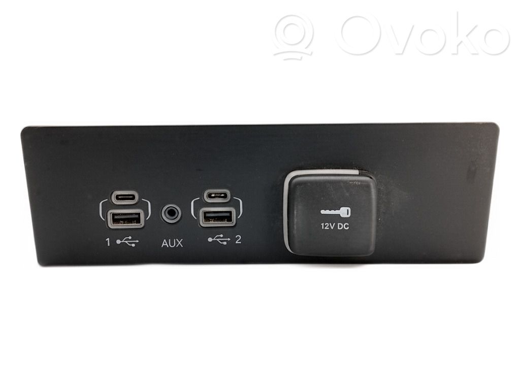 Jeep Grand Cherokee WL Priză USB 